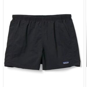 Size Medium Women’s Patagonia Baggies Shorts - Black